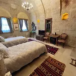 1860 Kadievi &
