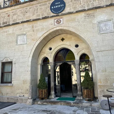 1860 Kadievi & Urgup