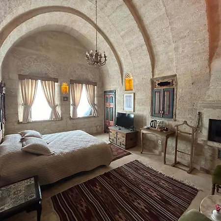 1860 Kadievi & Panzió