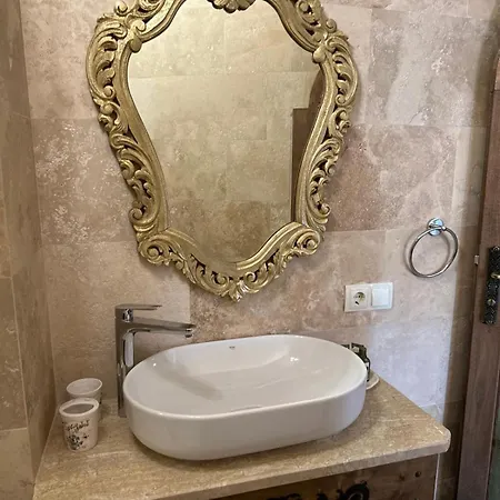1860 Kadievi & Bed & Breakfast